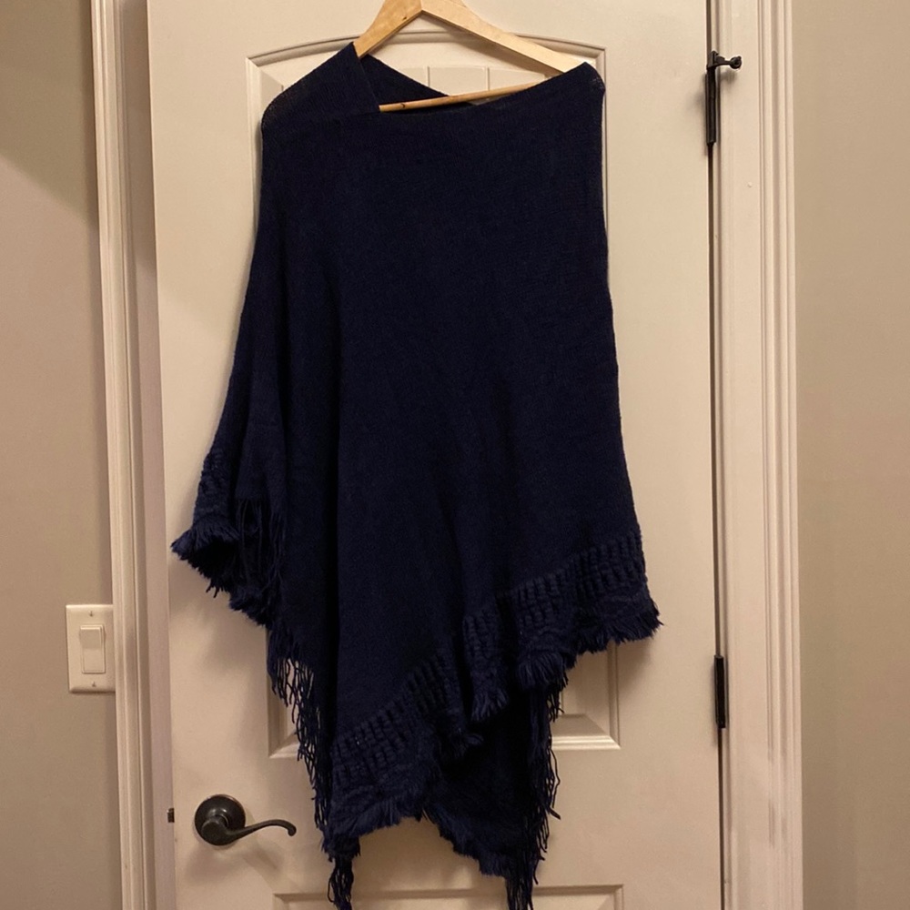 Women’s Navy Blue Sweater Cape Wrap-